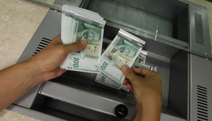 Опитали да източат сметките му през софийска банка