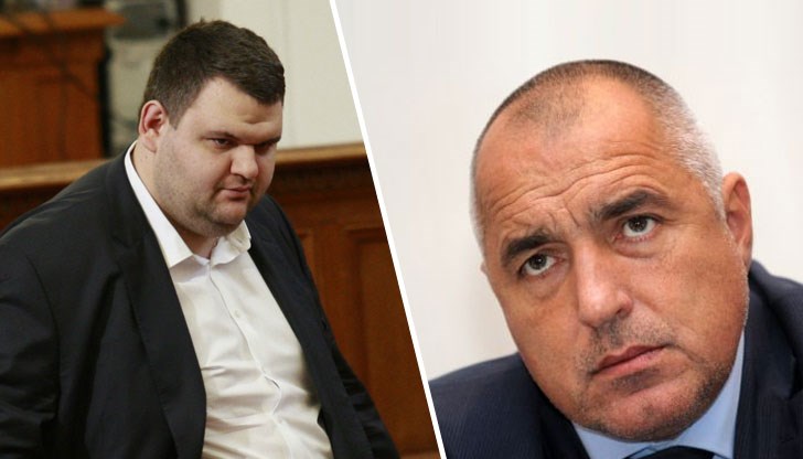 Между другото, разбрахме, че Пеевски е надебелял само с 37 милиона за миналата година Между другото, разбрахме, че Пеевски е надебелял само с 37 милиона за миналата година