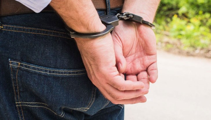 Измамникът "ужилил" с хиляда лева наивни клиенти Измамникът "ужилил" с хиляда лева наивни клиенти