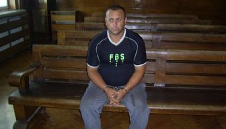 Адвокатът му пледирал за домашен арест, но съдията остана непреклонен Адвокатът му пледирал за домашен арест, но съдията остана непреклонен