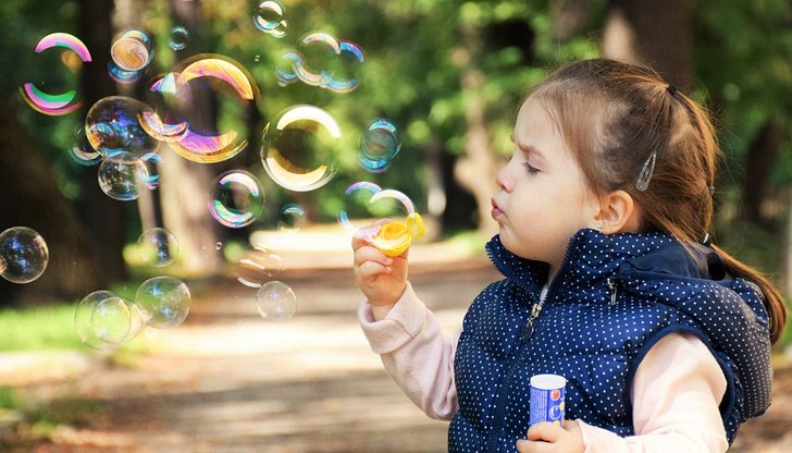 Ще кажа нещо и за порасналите момчета и момичета Ще кажа нещо и за порасналите момчета и момичета