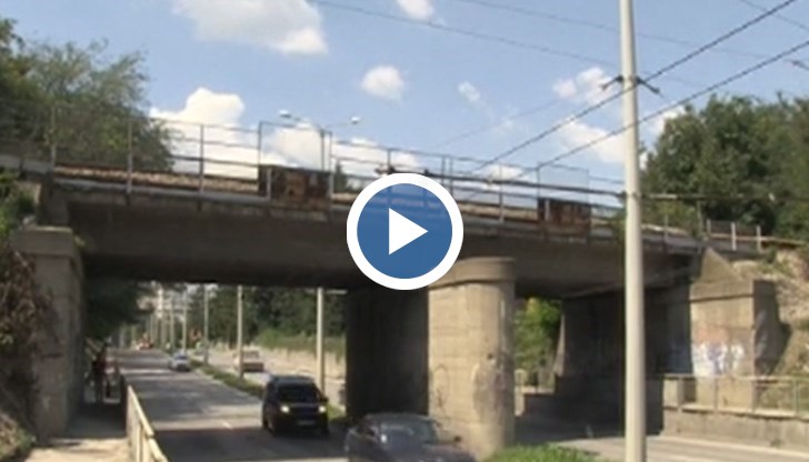 Всички такива съоръжения в района са с проблеми