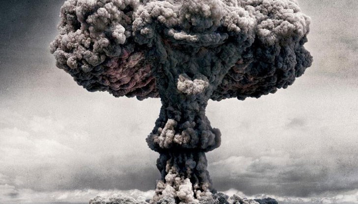 Снимка на учебник по история за 10 клас, в който са поместени изненадващи детайли за атомната бомбардировка над Хирошима Снимка на учебник по история за 10 клас, в който са поместени изненадващи детайли за атомната бомбардировка над Хирошима