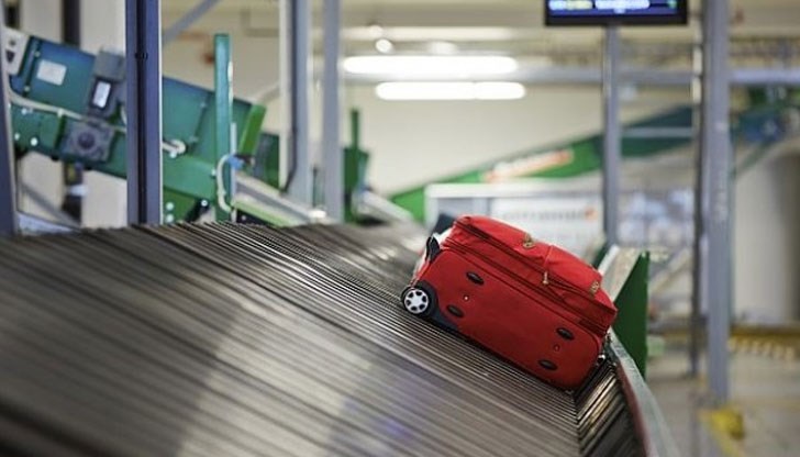 Колко пъти сте слизали от самолета и сте чакали идването на куфара ви?