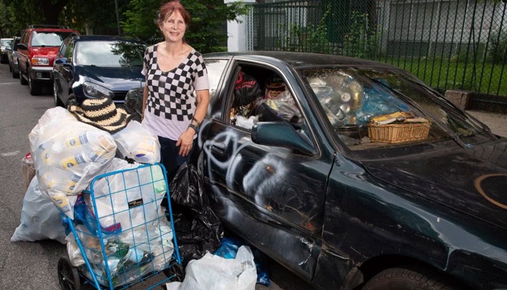 Лиза притежава имоти на стойност повече от 8 млн. долара в Ню Йорк, включително кооперация от 1 млн. до Парк "Проспект"