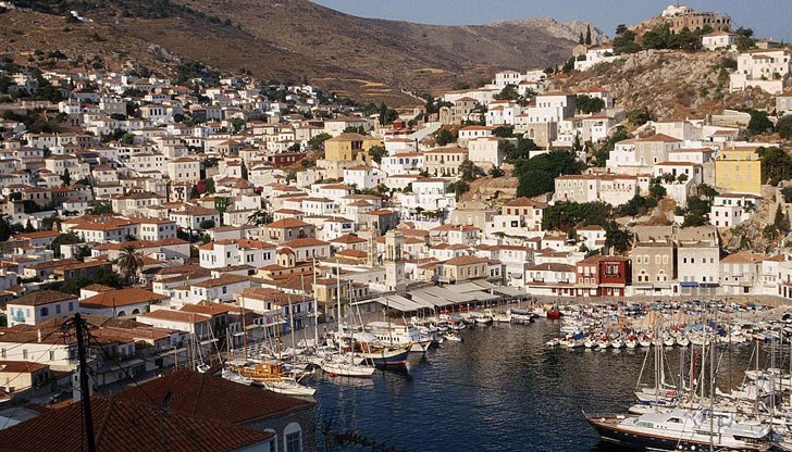 Обявяване на извънредно положение на гръцкия остров Хидра е поискала областният управител на Атика