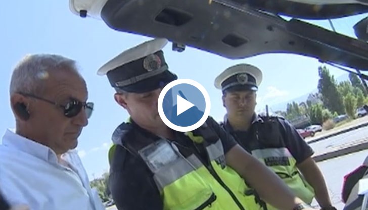 Всеки, хванат в нарушение, остава без книжка, а автомобилът му се спира от движение – докато не се сключи валидна „Гражданска отговорност”