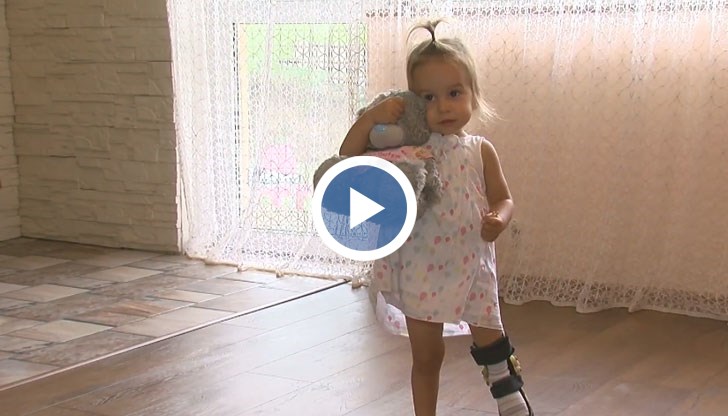 Зов за помощ, за лечение на слънчевата 2-годишна Лори Ангелова