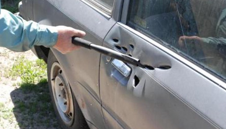 С. Г. потрошил с кол Фиат Пунто в квартал "Здравец" /Снимката е илюстративна/ С. Г. потрошил с кол Фиат Пунто в квартал "Здравец" /Снимката е илюстративна/