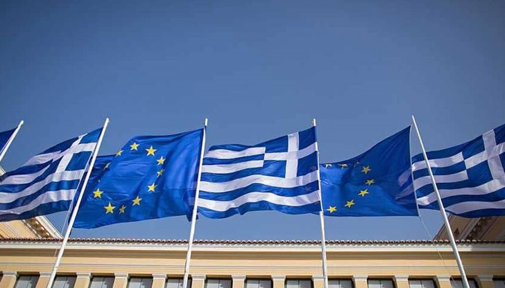 През последните три години на страната бяха предоставение 61,9 милиарда евро в подкрепа на макроикономическата корекция и банковата рекапитализация През последните три години на страната бяха предоставение 61,9 милиарда евро в подкрепа на макроикономическата корекция и банковата рекапитализация