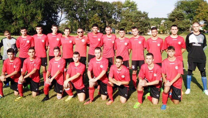 Новосформираният отбор е съставен изцяло от русенски футболисти Новосформираният отбор е съставен изцяло от русенски футболисти