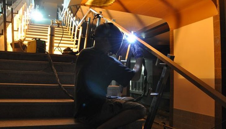 Искам да попитам дали има някакви законови изисквания по отношение на полагането на нощен труд