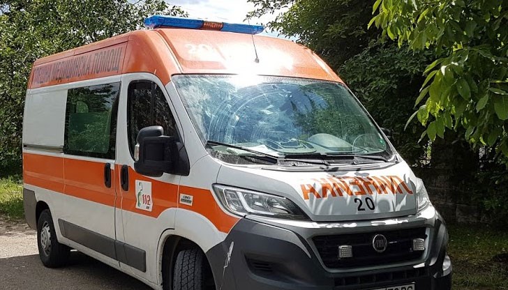 Шофьорът на четириколесно МПС "Кавазаки" се ударил в два паркирани автомобила