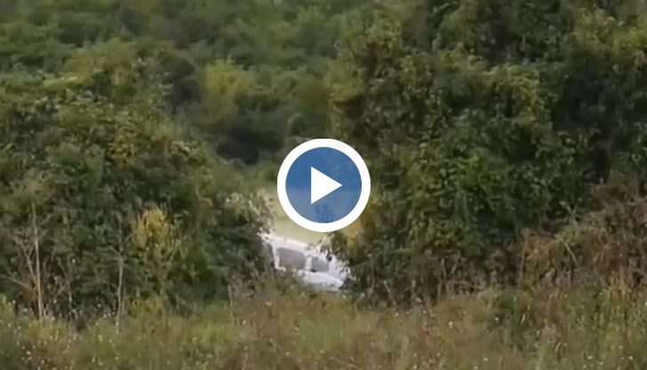 Самолетът опитал да заходи за кацане на летището край Шумен, но внезапно ускорил и променил траекторията си