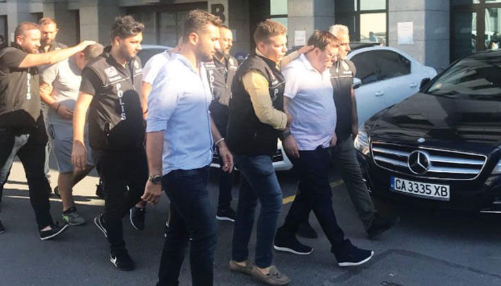 Баща ми продължава да е в критично състояние, заяви Георги Бенчев Баща ми продължава да е в критично състояние, заяви Георги Бенчев