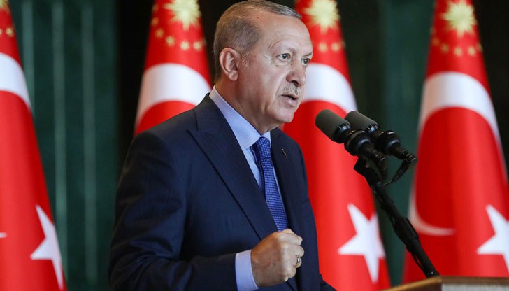 Няма да сменяме курса си заради икономически натиск отвън, заяви турският президент