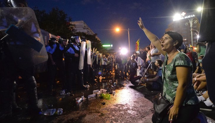 Вълненията в Букурещ са  израз на десетилетния гняв,  какъвто у нас не е натрупа