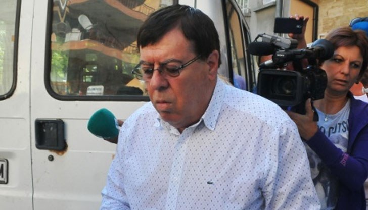 Защитата на обвиняемия обжалва мярката му за неотклонение, но бургаските районни магистрати я потвърдиха Защитата на обвиняемия обжалва мярката му за неотклонение, но бургаските районни магистрати я потвърдиха