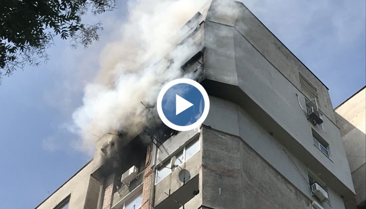 В следствие на огъня са пострадали и съседни апартаменти