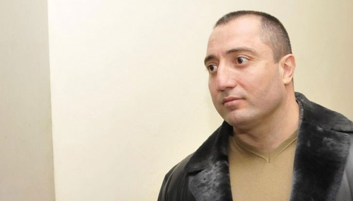 Желязков се издирва във връзка с участието му в организирана престъпна група, свързана с рекет, изнудване и палежи с цел печалба