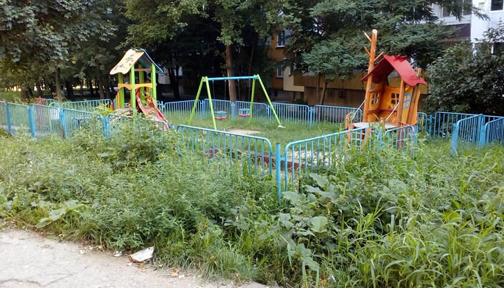 Детска площадка в квартал "Дружба 3"