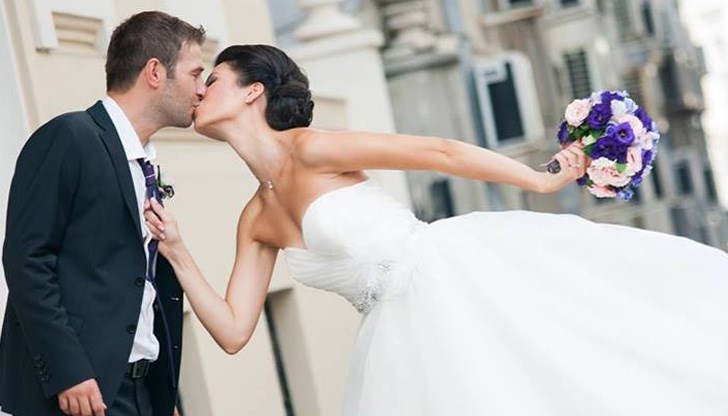 Трите осмици символизират парите Трите осмици символизират парите