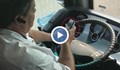 Шофьор на автобус на "Етап Адрес" пуши и говори по телефона
