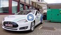 Полицаи зареждат Tesla с дизелов генератор