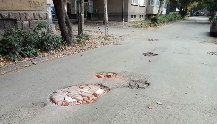 Защото явно на общината не може да се разчита