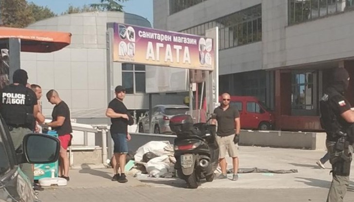 Илиев е бил конвоиран с белезници на преглед в УМБАЛ-Бургас, което е обичайна практика след арест