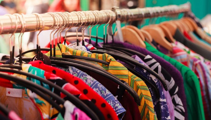 „Продуктова такса“ оскъпява дрехите, ако бъдат приети готвените от Министерството на околната среда и водите промени в Закона за управление на отпадъците „Продуктова такса“ оскъпява дрехите, ако бъдат приети готвените от Министерството на околната среда и водите промени в Закона за управление на отпадъците