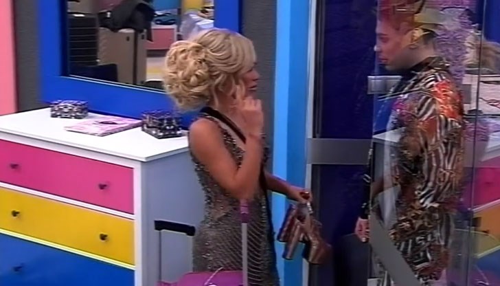 Твоите претенции са смешни, не желая да спя с теб, заяви Кулагин Твоите претенции са смешни, не желая да спя с теб, заяви Кулагин