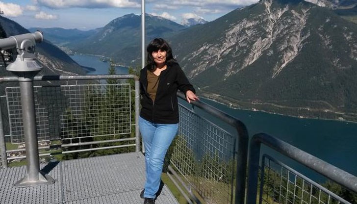 Знаете ли какво е момчето ти да е на 14 години и да не можеш да му дадеш левче да излезе с приятели, пита Снежана Знаете ли какво е момчето ти да е на 14 години и да не можеш да му дадеш левче да излезе с приятели, пита Снежана