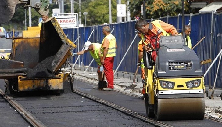Управляващите до този момент не са коментирали защо бавят плащанията