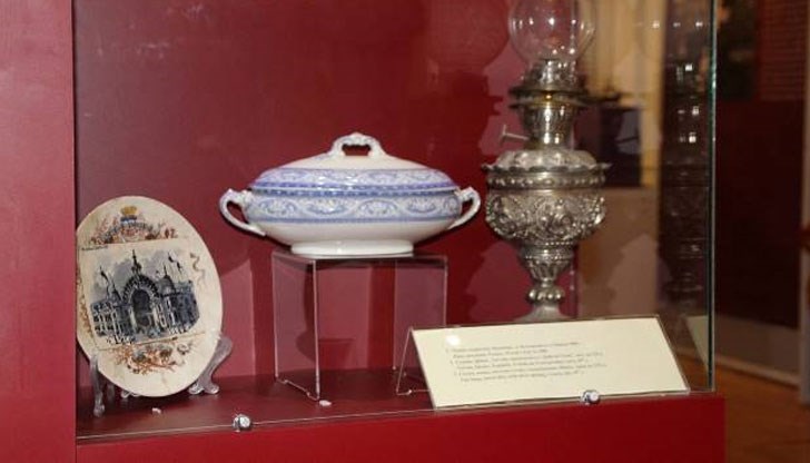 Изложбата представя прехода към Модерността в края на ХІХ век