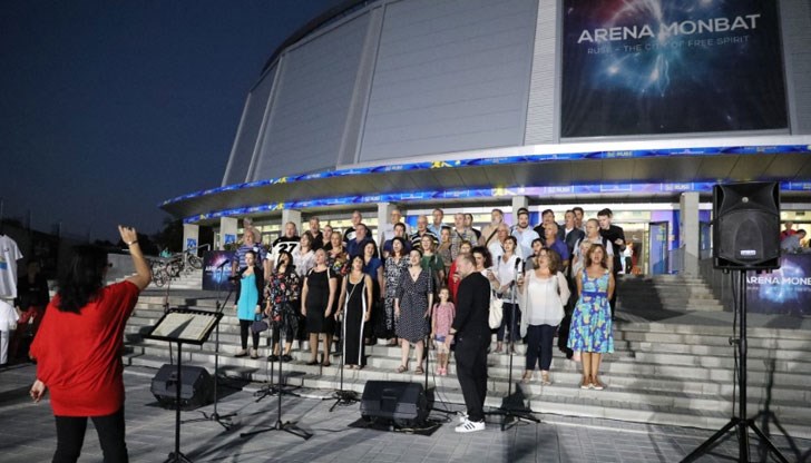 Финал на празничната програма беше изпълнението „Травиата“ на Държавна опера – Русе