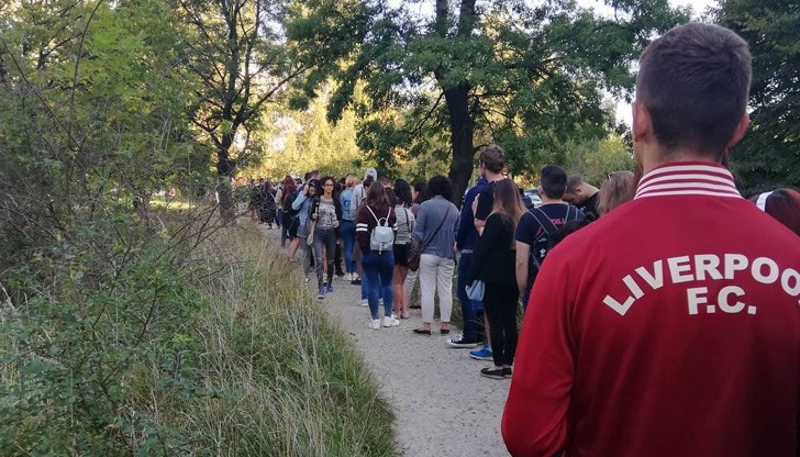 Избрали сме това учебно заведение с желание, а не за да ни се предоставя насреща такова отношение