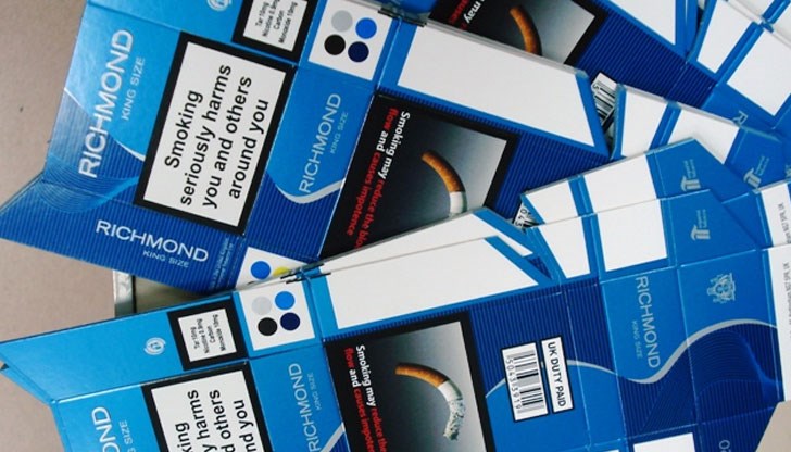 Те са били с логото на защитена търговска марка