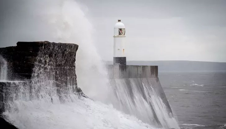 Очакват се проблеми за транспорта, прекъсване на електрозахранването и материални щети Очакват се проблеми за транспорта, прекъсване на електрозахранването и материални щети