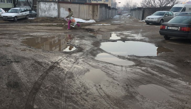 Само тук не съм писал! Молих се къде ли не!