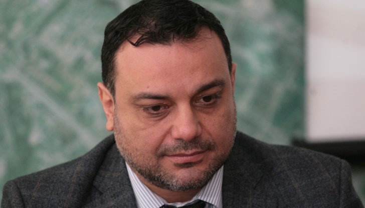 Това не е държава, а кочина! Осми месец чакаме прокуратурата да го разследва за смъртта на детето му, но не Това не е държава, а кочина! Осми месец чакаме прокуратурата да го разследва за смъртта на детето му, но не