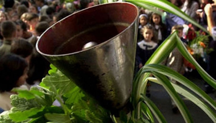 Над 1000 първокласника ще прекрачат за първи път прага на родното училище в Русенско Над 1000 първокласника ще прекрачат за първи път прага на родното училище в Русенско