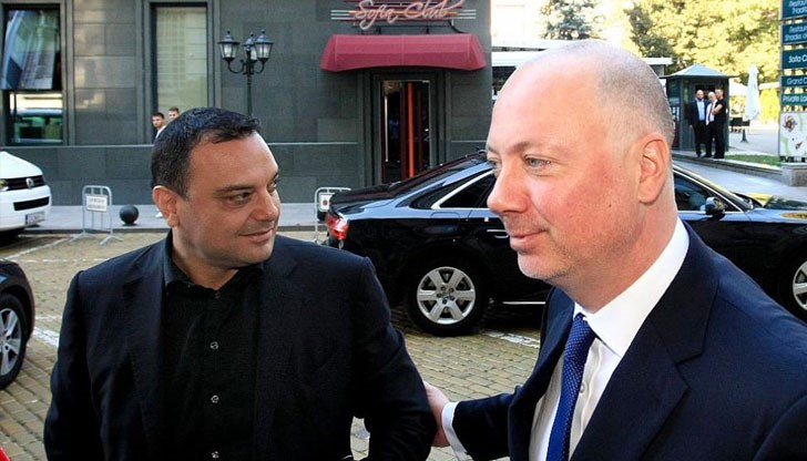 Бившият министър се чуди дали да се върне в парламента като депутат