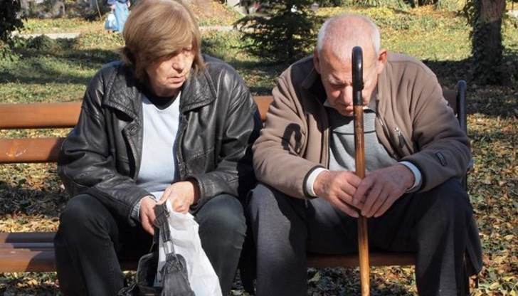 В интернет не открих снимки на български пенсионери, които да са оптимистични...