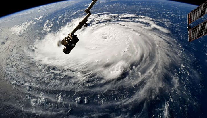 Приближава най-силната буря в региона от десетилетия Приближава най-силната буря в региона от десетилетия