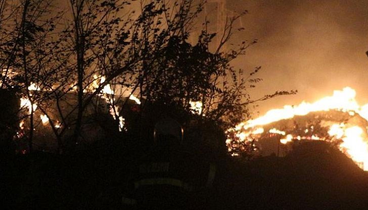 Пожарът е в района на град Пловдив