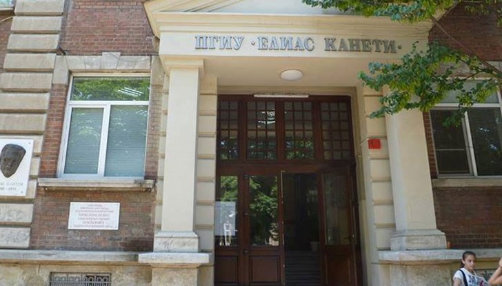 Той показва по атрактивен и нестандартен начин историята на Русе