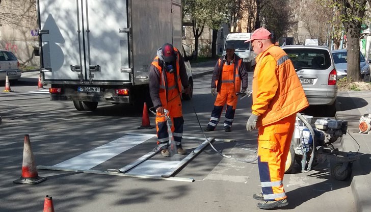 Общините трябва отстранят нарушенията на улиците около учебните заведения до 17 септември Общините трябва отстранят нарушенията на улиците около учебните заведения до 17 септември