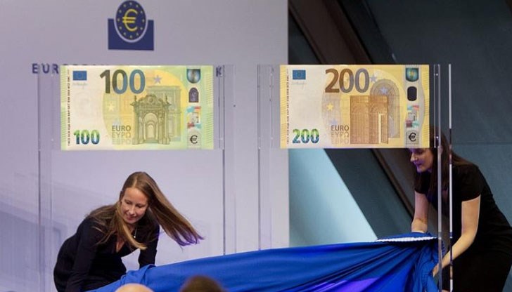 Банкнотите от 100 и 200 евро влизат в обращение на 28 май следващата година
