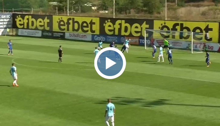 Домакините от Стара Загора водят след първите 45 минути на битката